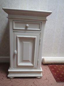 Country Corner bedside locker