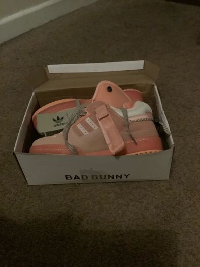 Adidas x bad bunny / pink / 7 / new