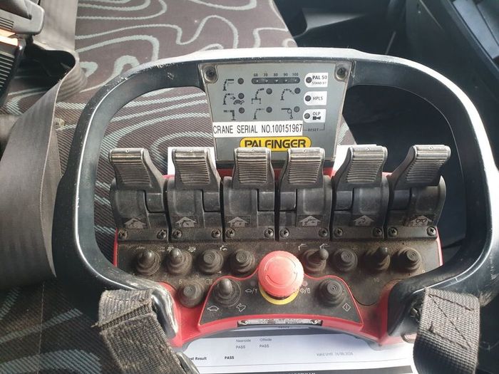 Iveco  180E (auto)  18 ton.  crane lorry