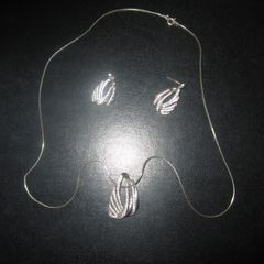 925 silver earrings and pendant set