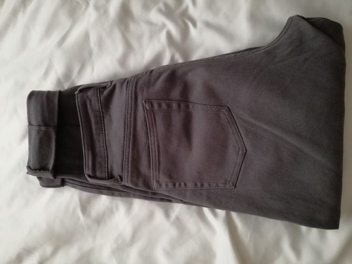 H&M grey jeansH&M Boyfriend Style Grey Jeans Size size UK 8