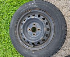 2 good condition tyres with wheels 14inch