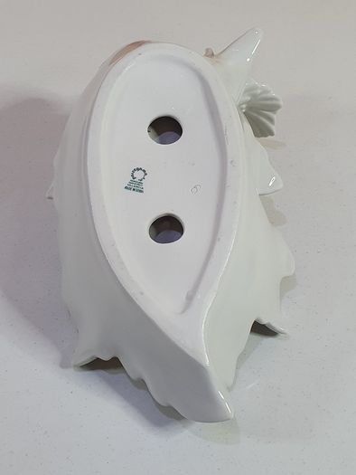 Collectable Valencia Hand Made In Italy Dove Figurine Ornament White Dove on Leaf