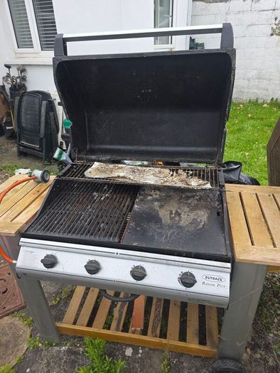 4 burner gas bbq