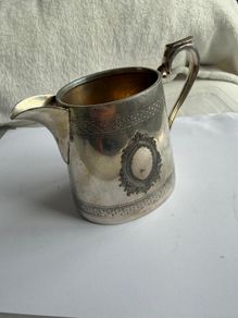 Vintage Walker & Hall Sheffield Silver-Plated 3-Piece Tea Set (Model 1659)
