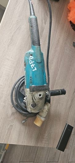 makita ga9020s grinder