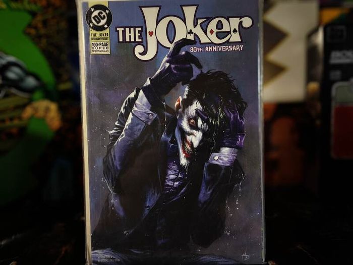 The Joker ! 80th Anniversary ! 100-Page Super Spectacular ! Gabriele Dell'Otto 1990s Variant Cover ! 2020 ! by DC Comics !