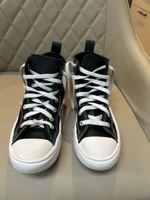 Converse high top child size 2