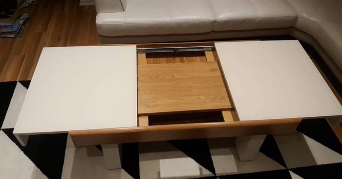 Extendable Coffee Table