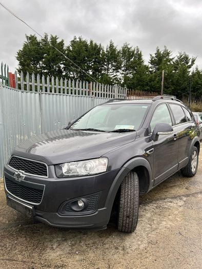 Breaking Chevrolet captiva lt 2013