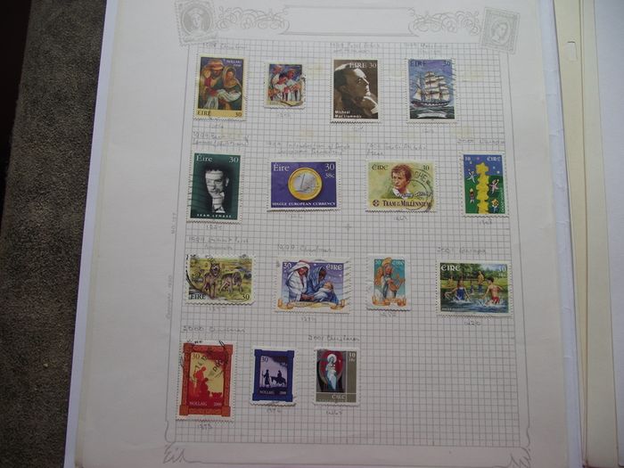 A Collection Of Irish Stamps On 22 Loose Pages
