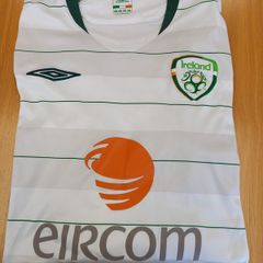 Ireland 2009 Umbro Away Jersey Adult Medium