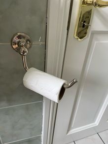 bathroom accessories