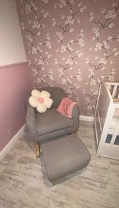 rocking/nursing chair
