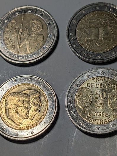 4 x 2 Euro Collectable coins