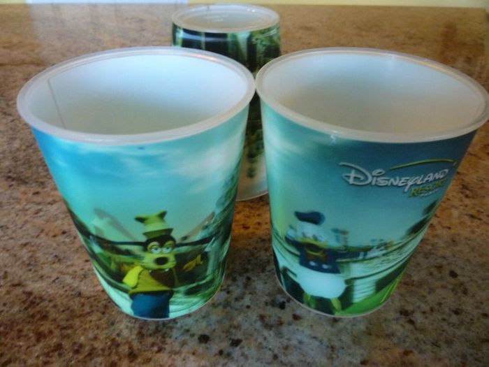 Disneyland Character (x3) 3-dimensional Cup Mugs Disney land 3D. Mint