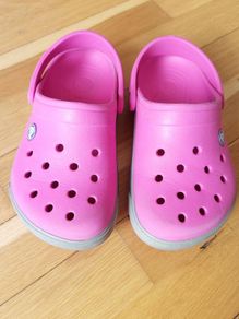 Girl's crocs