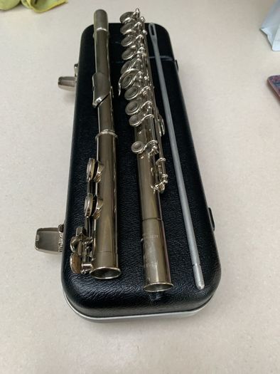 Bossey & Hawkes regent flute with case