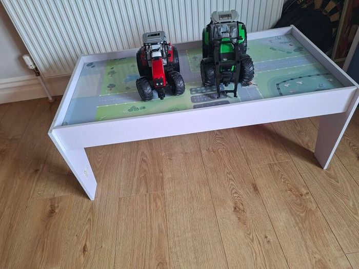 FREE kids play table