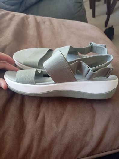 ladies sandals