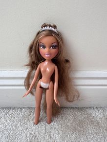Bratz Yasmin Sweet 16 Birthday 3rd Edition Doll Used Please see photos