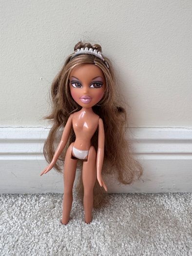 Bratz Yasmin Sweet 16 Birthday 3rd Edition Doll Used Please see photos