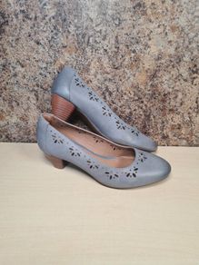 womens CLARKS DENNY DAZZLE grey shoes leather slip on heels court pumps Size UK 5.5 E wide fit EU 38.5