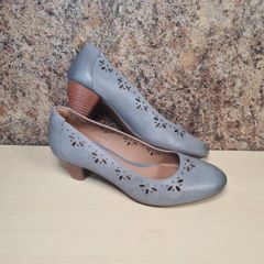 womens CLARKS DENNY DAZZLE grey shoes leather slip on heels court pumps Size UK 5.5 E wide fit EU 38.5