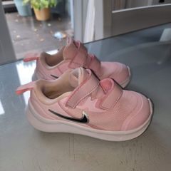 Girls nike runners