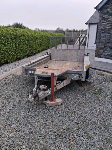 Plant Trailer