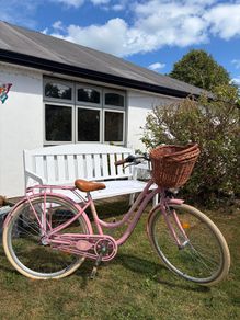 Pink Kenzel city bike