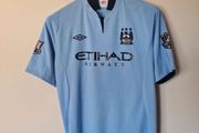 Umbro man City shirt Size xl ptp 23" in like new condition