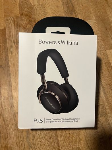 Bower & Wilkins px8 pro wireless headphones