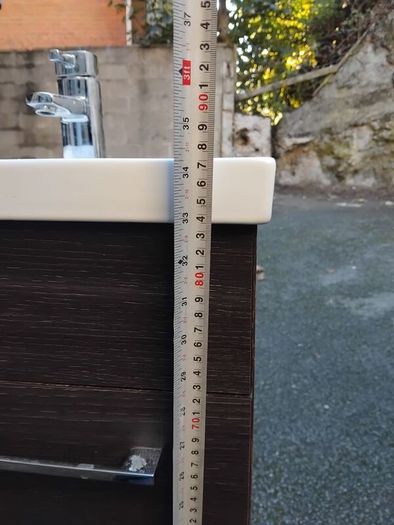 vanity unit, basin and tap