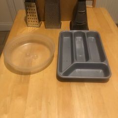 Kitchen bundle - graters, cutlery tray, microwave cover & sugar bowl