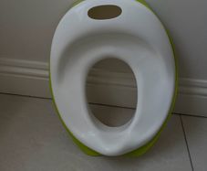Kids toilet seat adapter (Ikea)