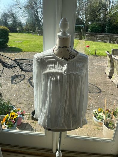 Object Cream Blouse