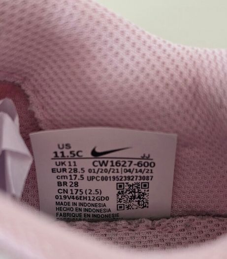 Girl's Nike Airmax runners size UK 11 (worn)
