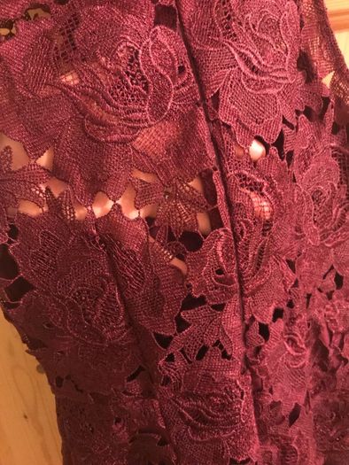 women dress  maroon size 8 lace
