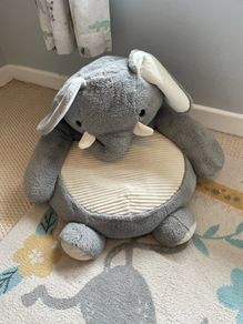 Elephant kids seat/toy