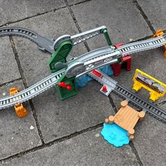 thomas and friends train set.