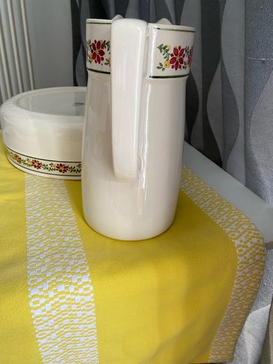ceramic vintage wash bowls & matching pitchers