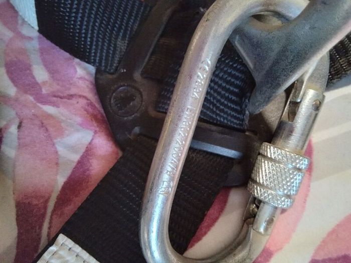 Portwest protection harness fall back and Fp21 lanyard