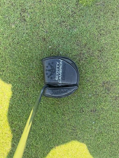 Scotty Cameron Phantom Black 11 putter