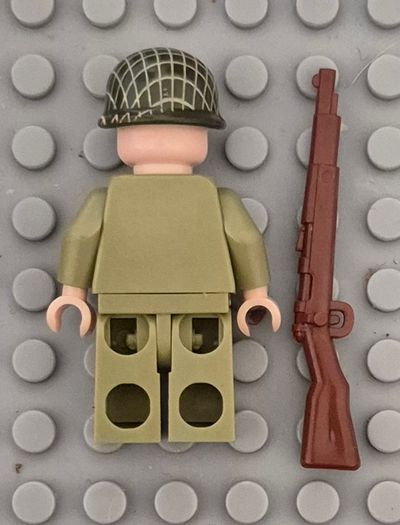 Lego compatible, military figures, American infantry. 15 figures plus rifles.