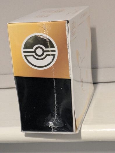 Pokemon 30th Anniversary Elite Trainer Box