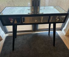 black mirror table
