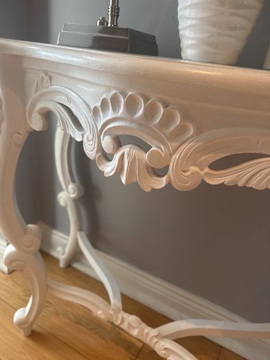 Beautiful French console table in Farrow & Ball white
