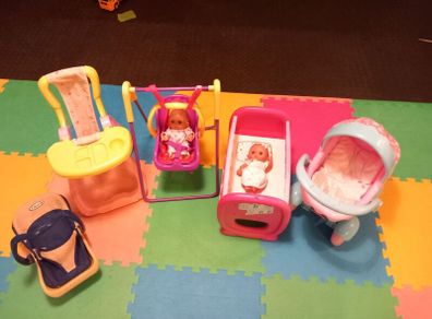 Doll accessories