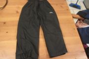 TRESPASS    waterproof, windproof    black 3-4